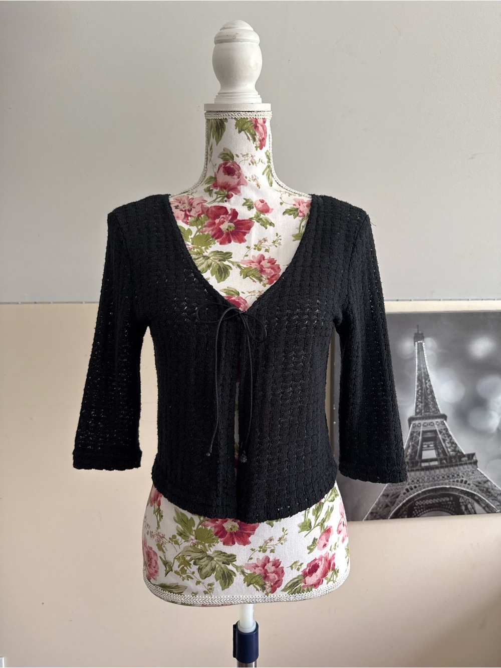 Los Angeles Gal Classic Black V-Neck Tie-Front Women's Sweater